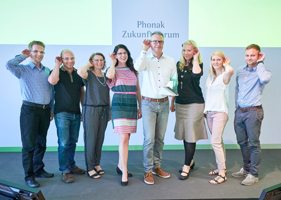 Auszeichnung Phonak Christoph Dunkel Hoerakustik und Augenoptik Future Hearing Award